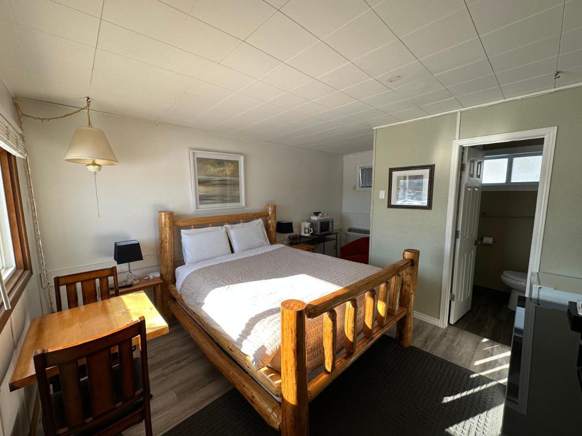 Pinecrest Motel Nipigon Eksteriør billede