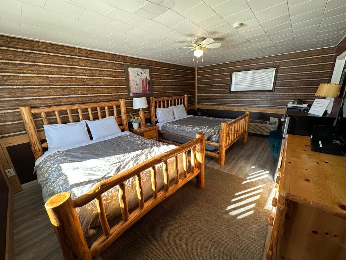 Pinecrest Motel Nipigon Eksteriør billede